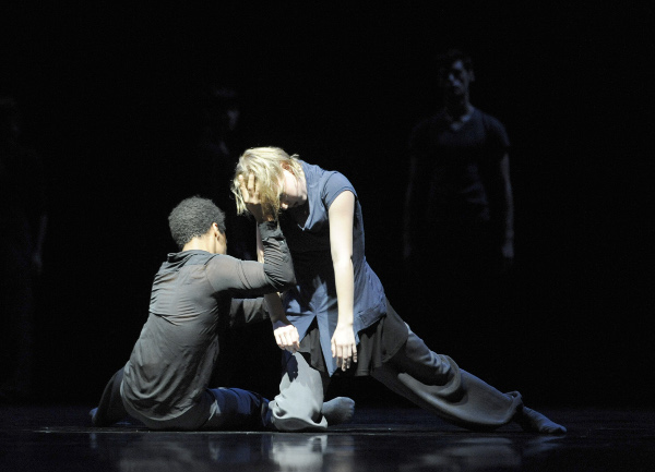 Palucca Schule Dresden: „Set in Stone“, mit den Tänzern Lester Rene Gonzalez Alvarez und Larissa Potapov