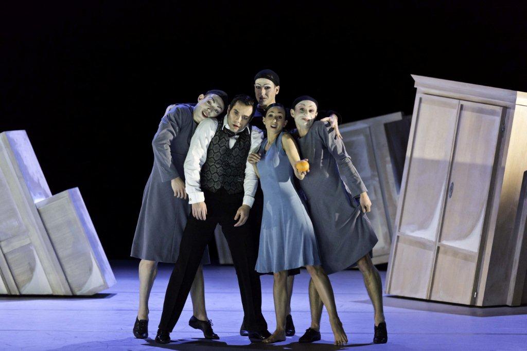 „Cinderella“ von Stijn Celis