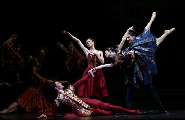 „Opera“ von Alexei Ratmansky. Tanz: Roberto Bolle, Beatrice Carbone, Mick Zeni und Emanuela Montanari