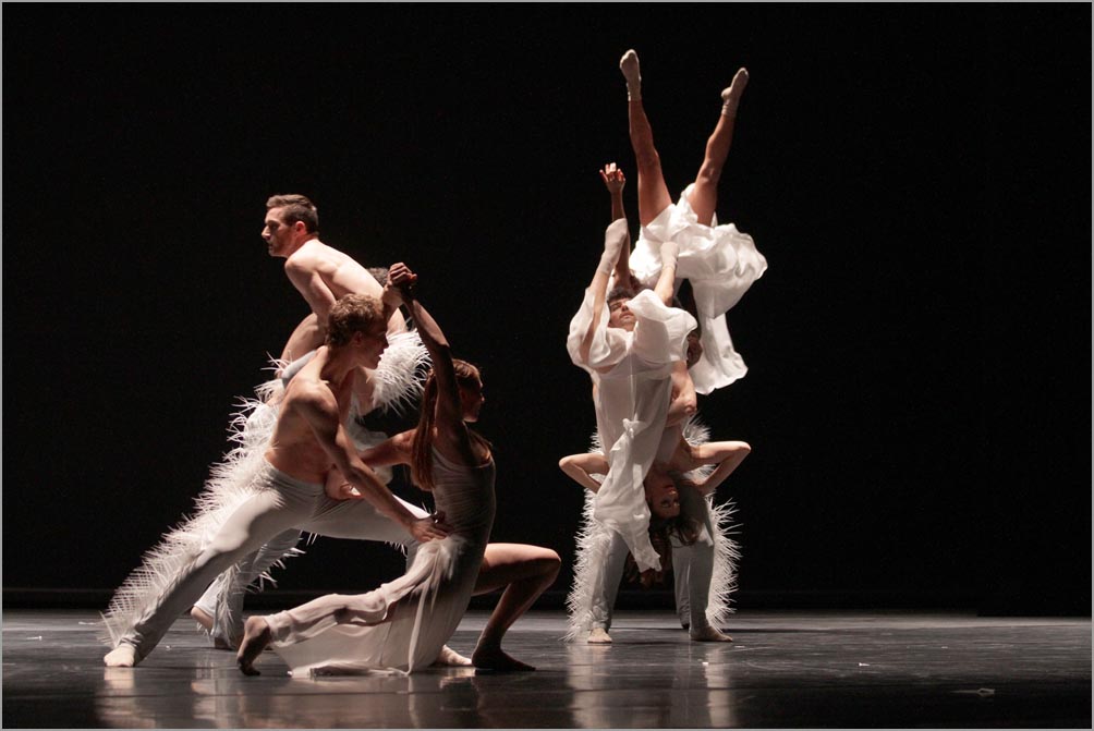Abschluss der Tanzbiennale Heidelberg mit der Baden-Württemberg Gala: Dance Company Nanine Linning