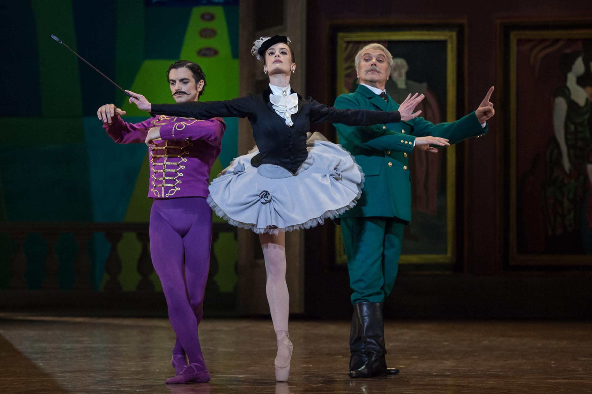 „Fräulein Julie“ von Birgit Cullberg. Tanz: Alessio Carbone, Aurélie Dupont und Michaël Denard