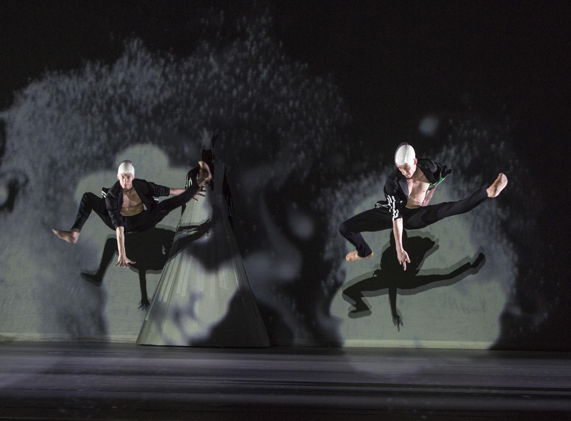 „Hidden Features“ von Antoine Jully