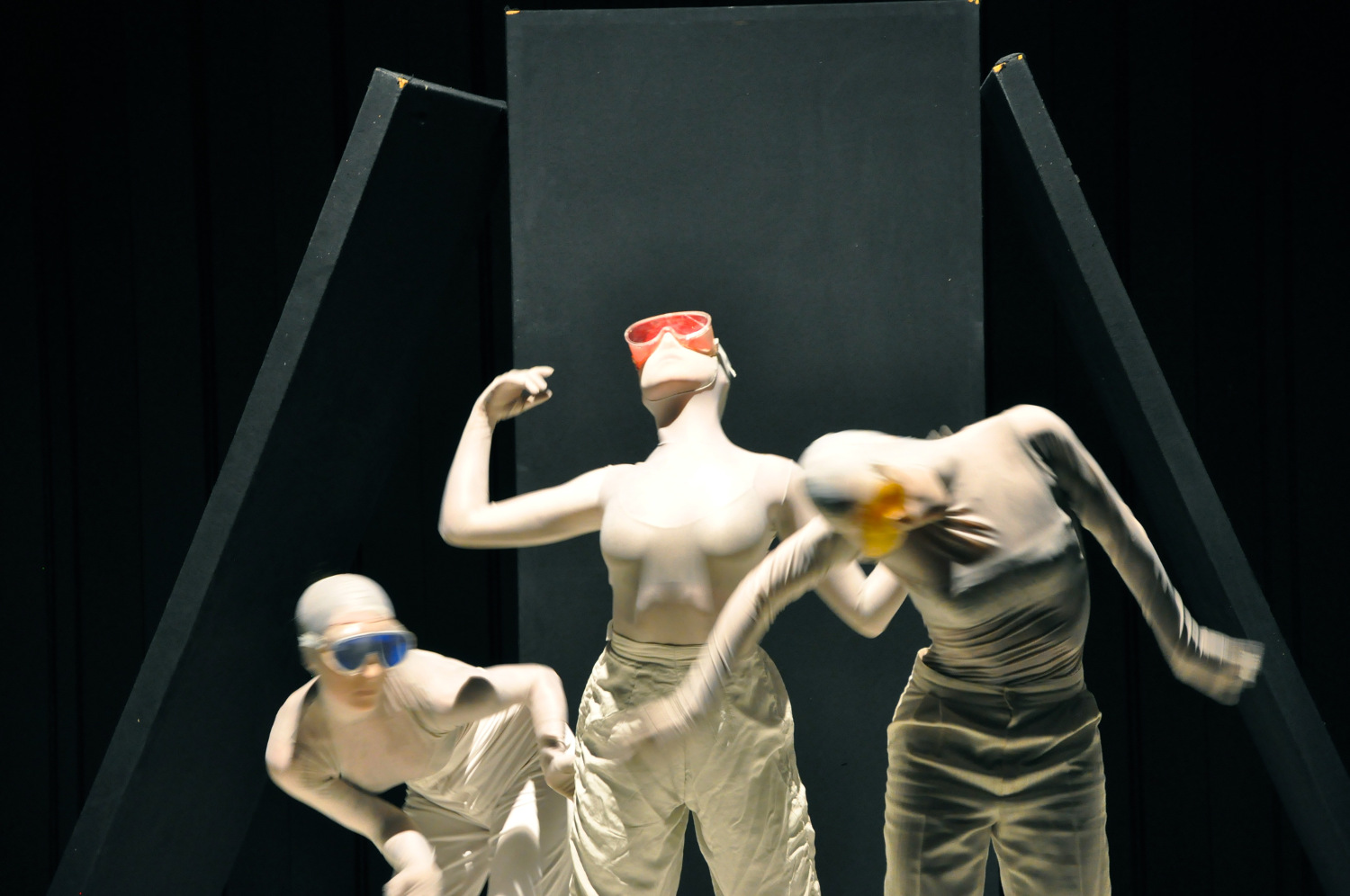 „Wo allein der Körper spricht...“ von Joe Monaghan