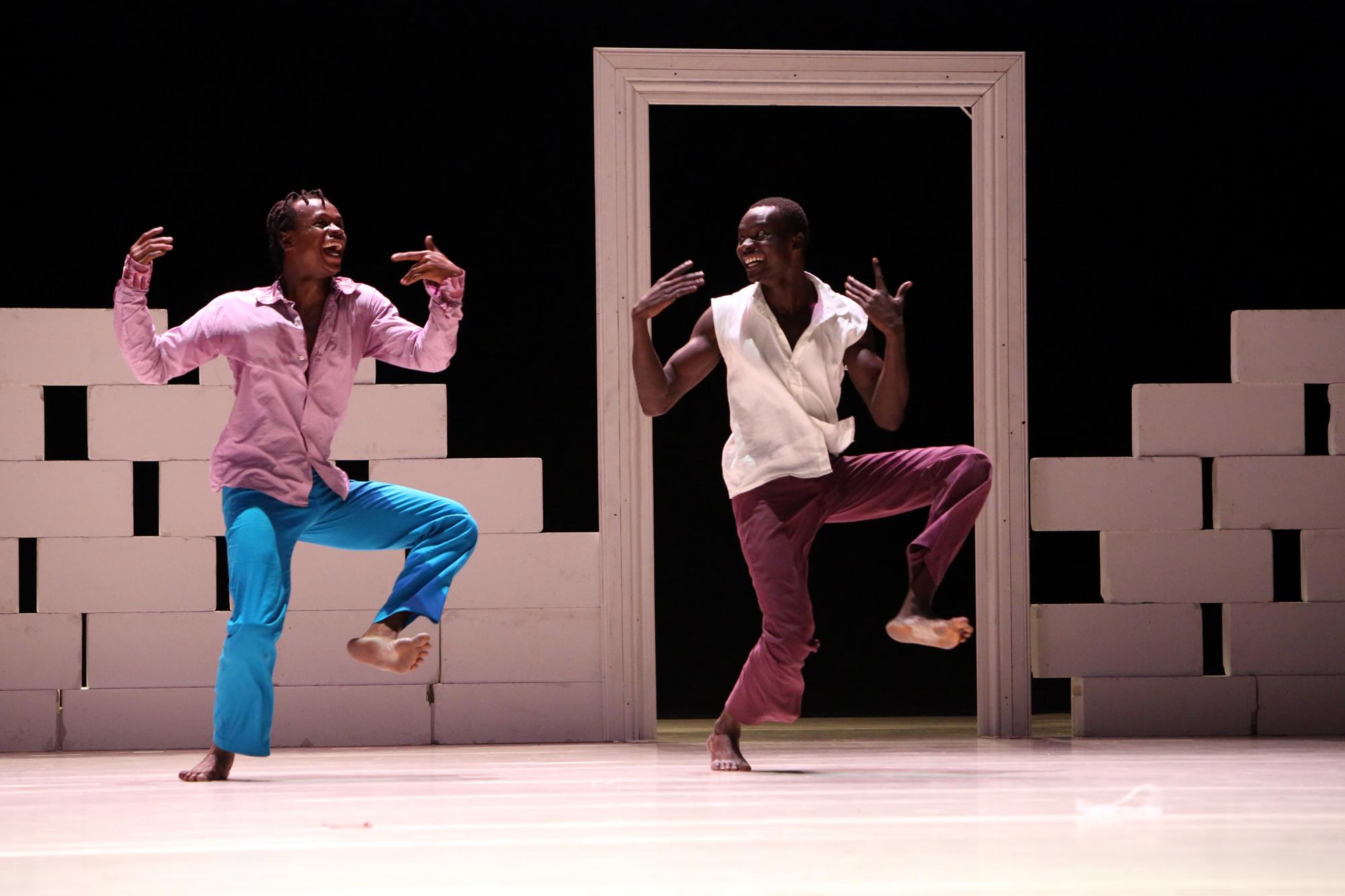 „Boxom“ von Helge Letonja