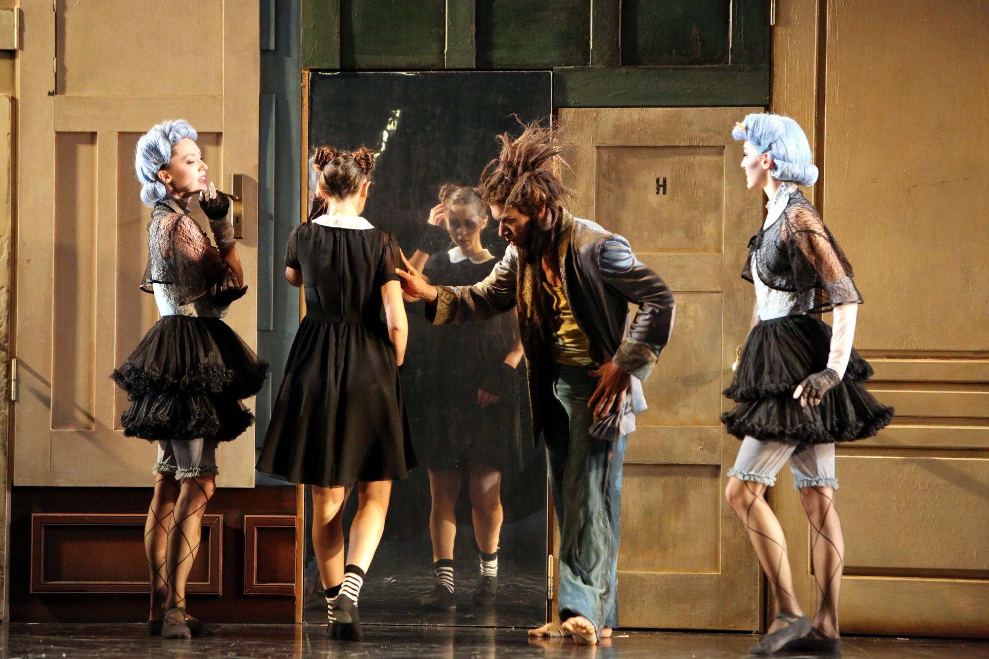 „Alice in Wonderland“ von Luiz Fernando Bongiovanni