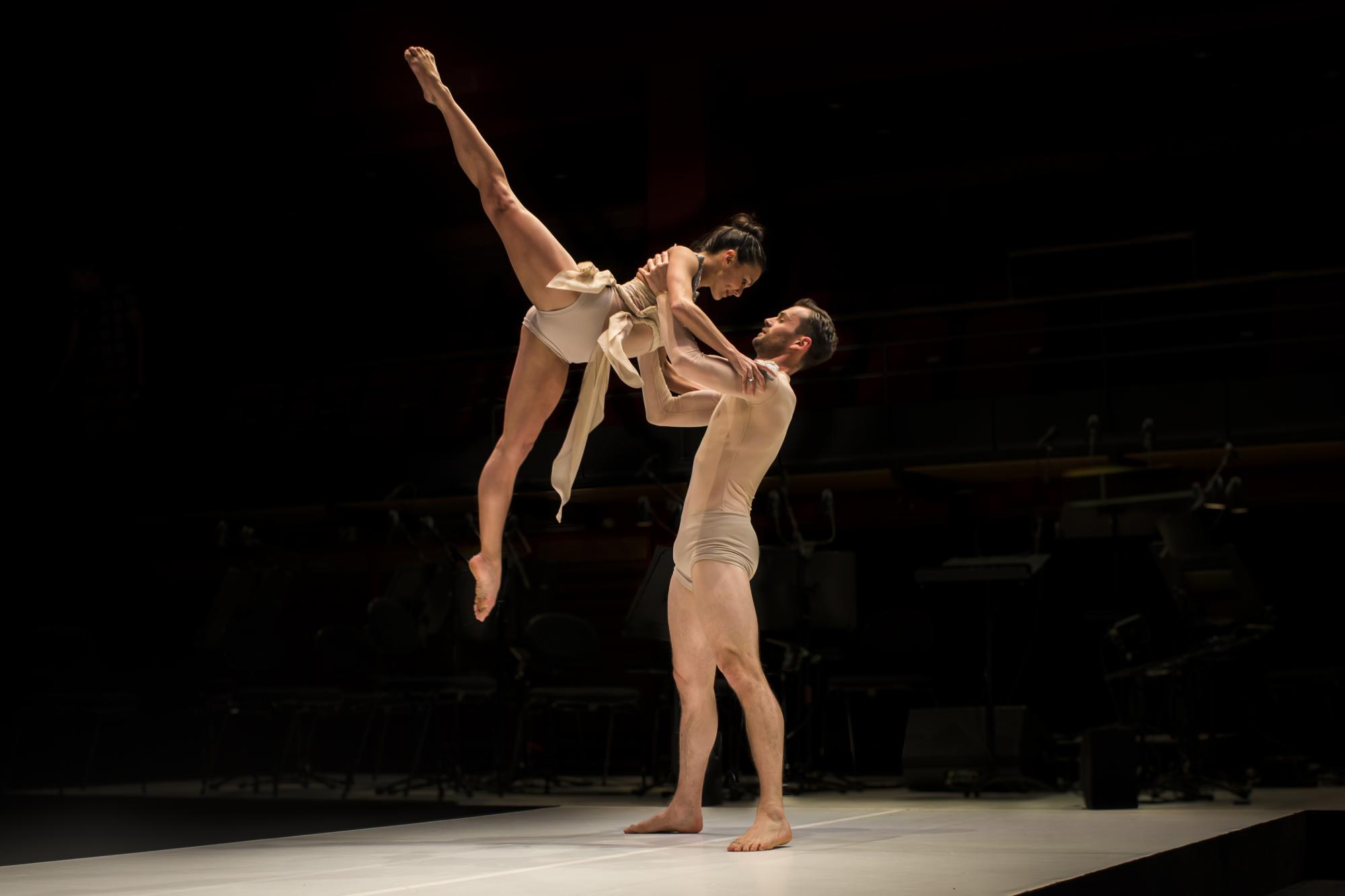 „Simple Symphony“ von Rafael Bonachela