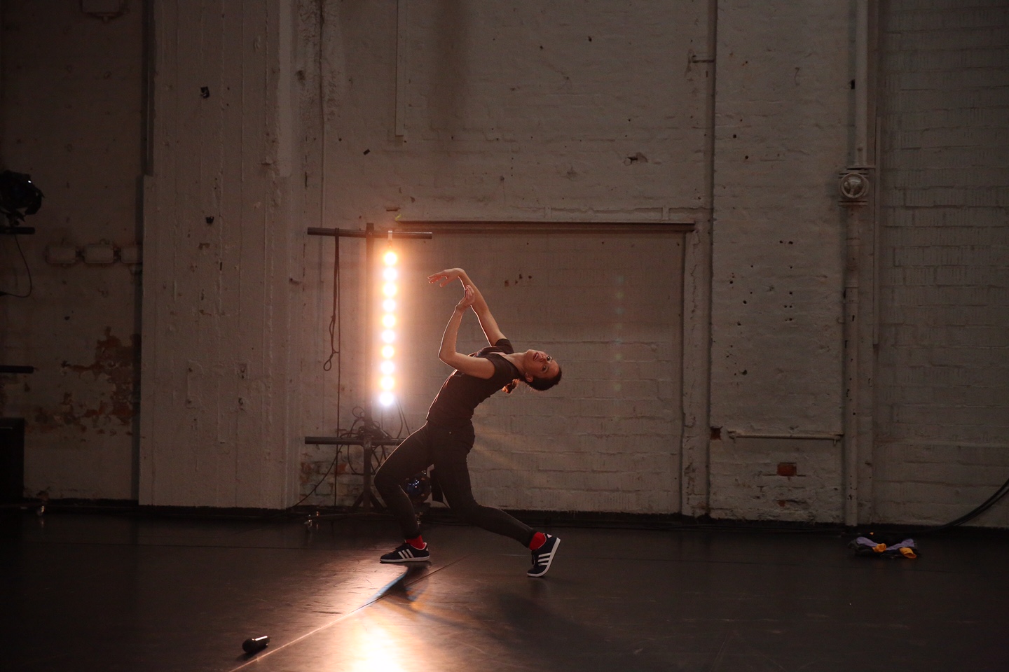 „Cover Story“ von Nora Elberfeld