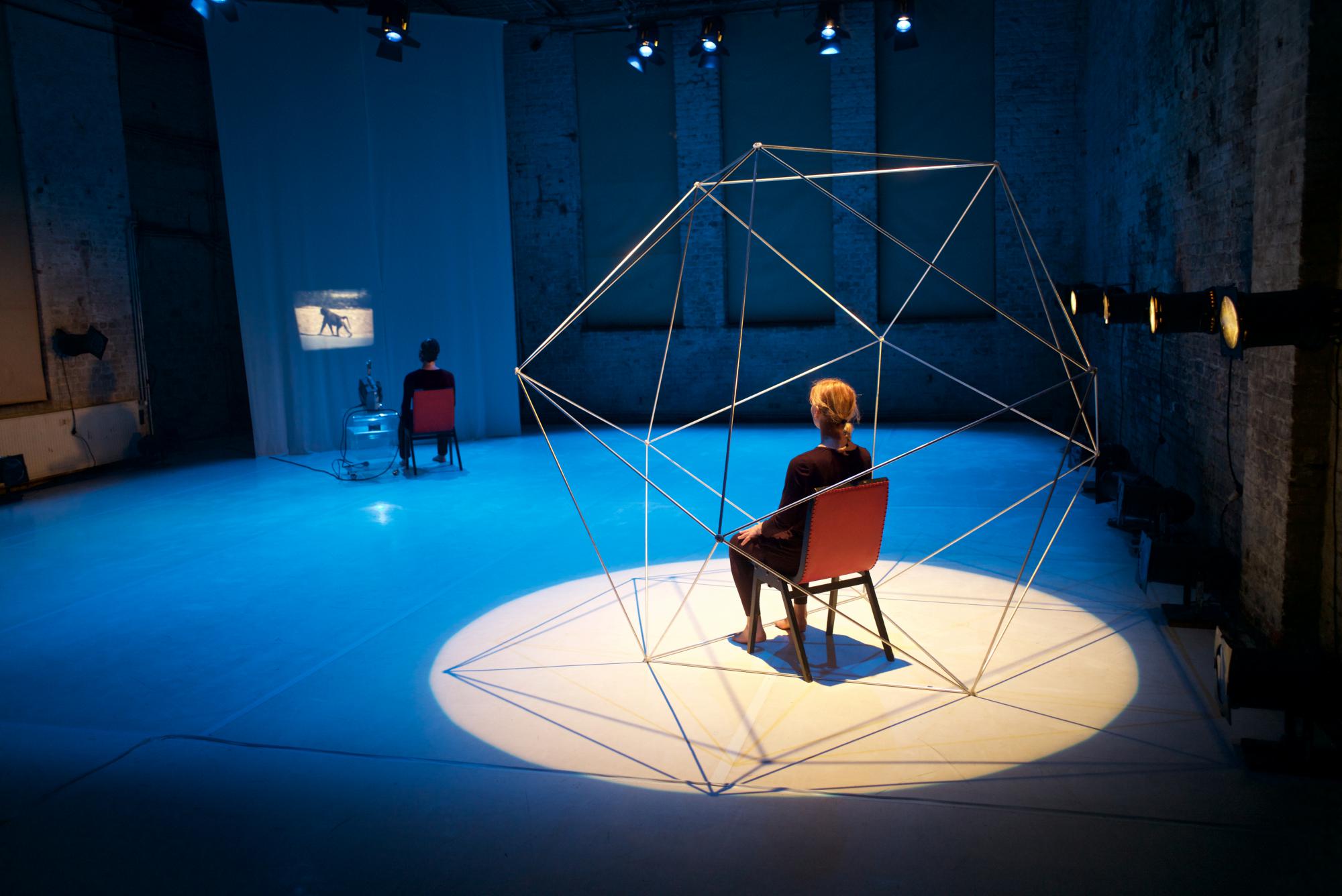 „El Circulo Eterno / Hommage an Harald Kreuzberg“ von Norbert Servos und Jorge Morro; Silvia Ventura und Jorge Morro