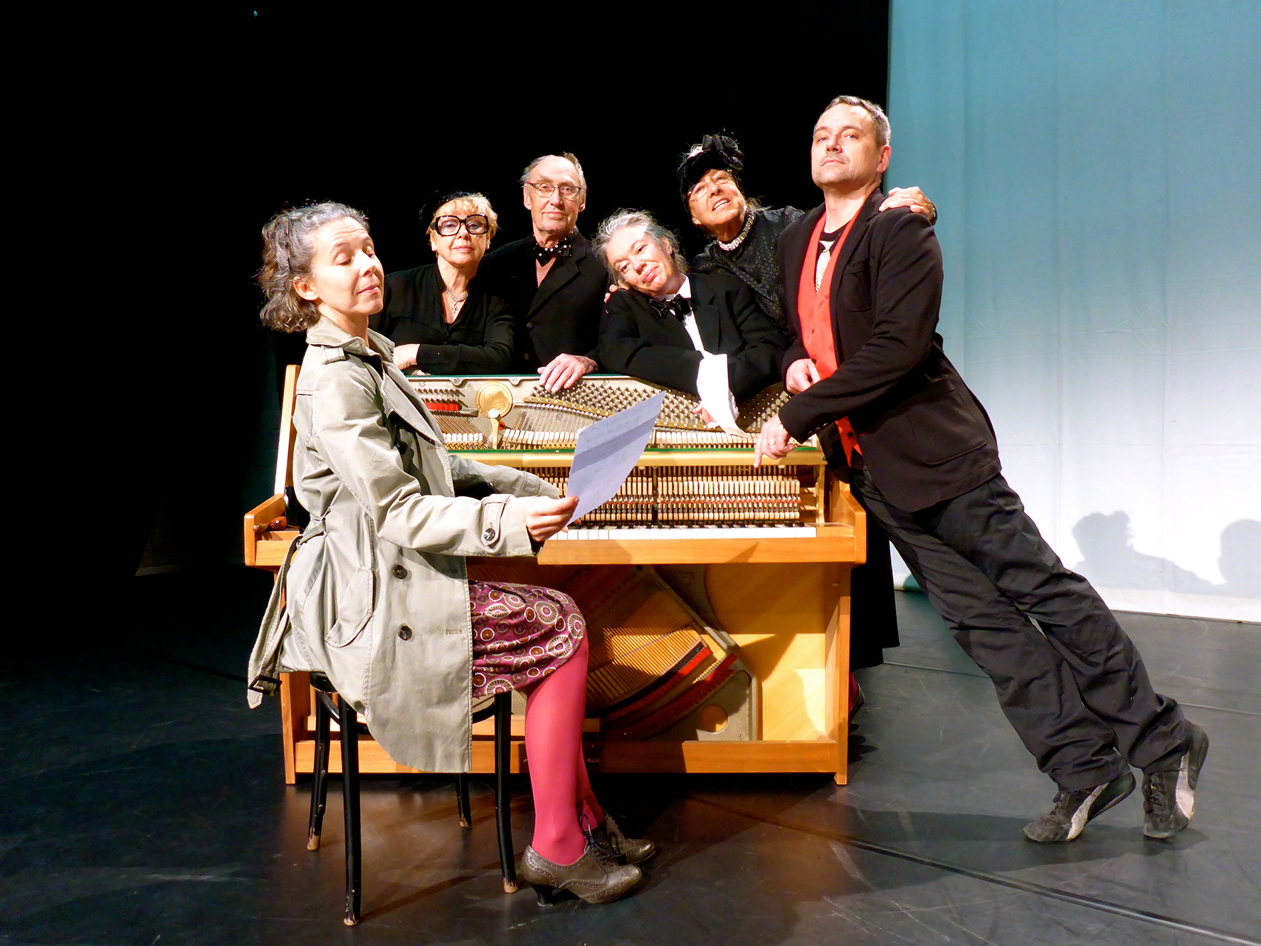 „DADA WAR DA BEVOR DADA DA WAR“ mit Catherine Guerin, Helga-Carola Wolf, Paul Brands, Brigitte Becker, Dorothea Paschen und Bernhard Fauser