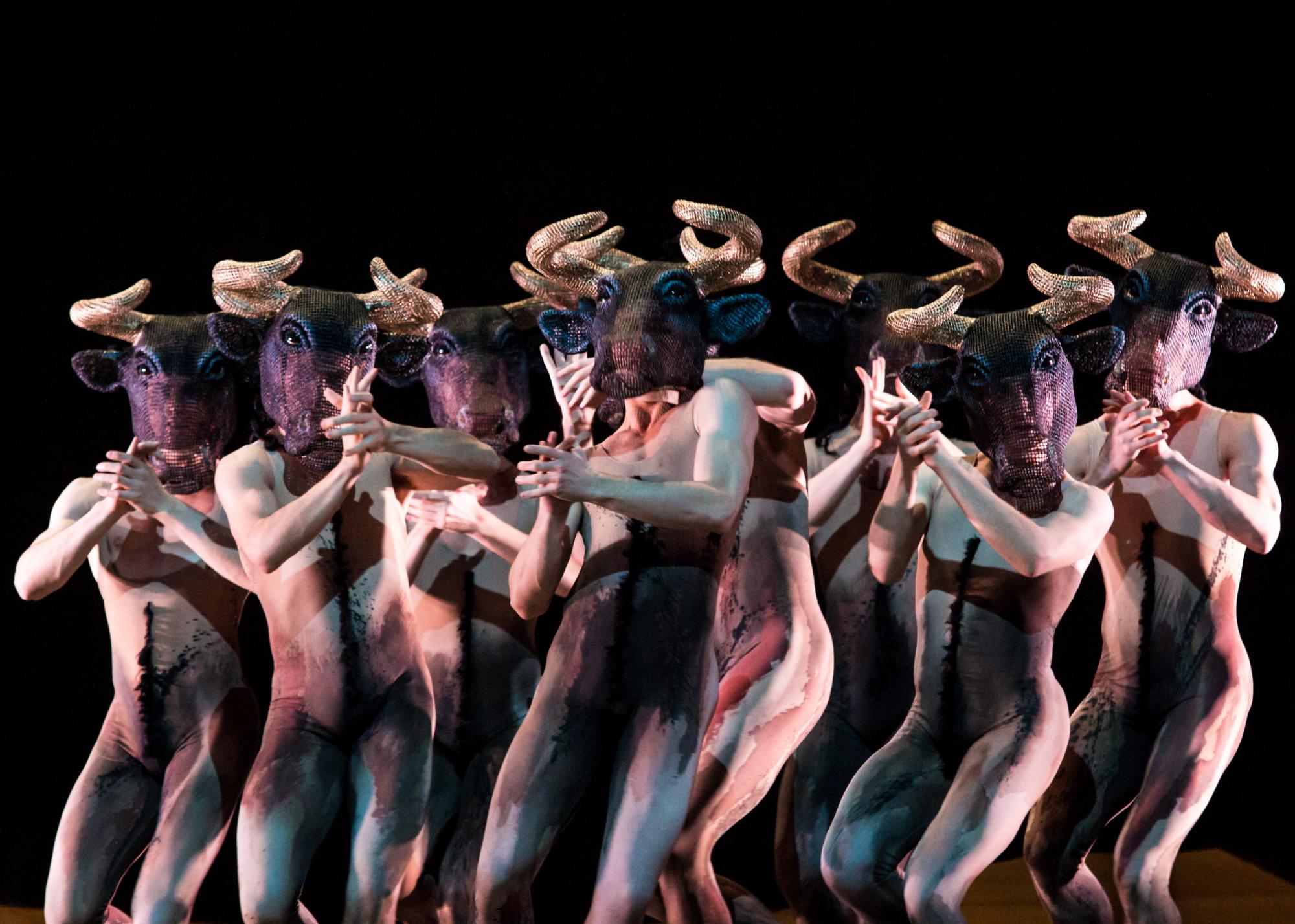 „Don Quixote“ von Aaron S. Watkin. Tanz: Ensemble