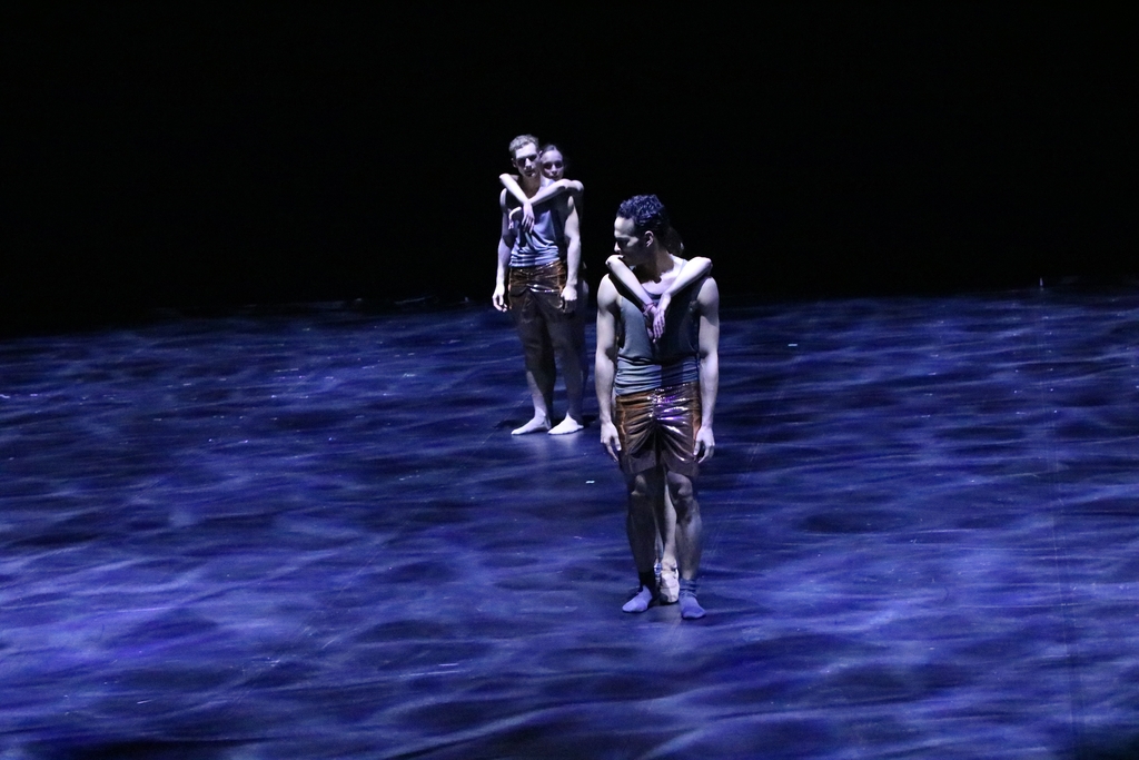 Der „Dreiteilige Ballettabend“ von Jacopo Godani und der Frankfurt Dresden Dance Company