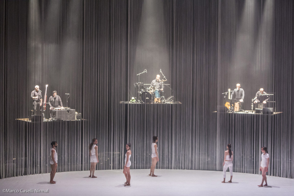 „I am beautiful“ von Roberto Zappalá