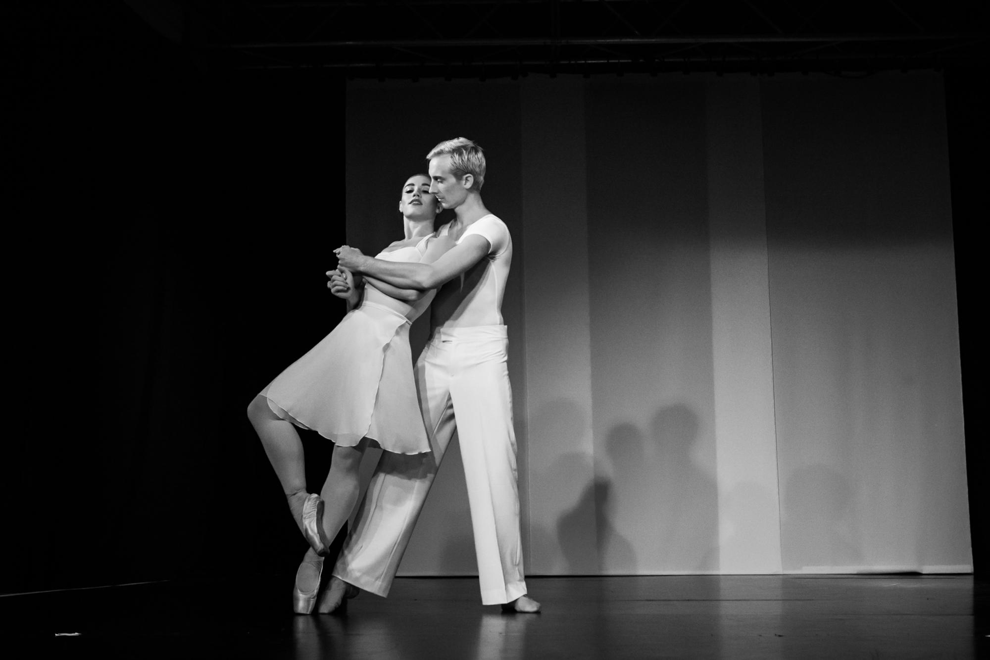 „Auf die Spitze getrieben. Eine Reise durch die Sprache des Tanzes“ von Kathrin Schülein