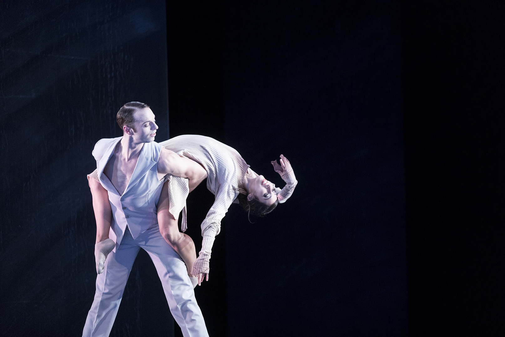 „Die Geschichte von Blanche und Marie“ von Olaf Schmidt. Tanz: Wout Geers, Júlia Cortés.