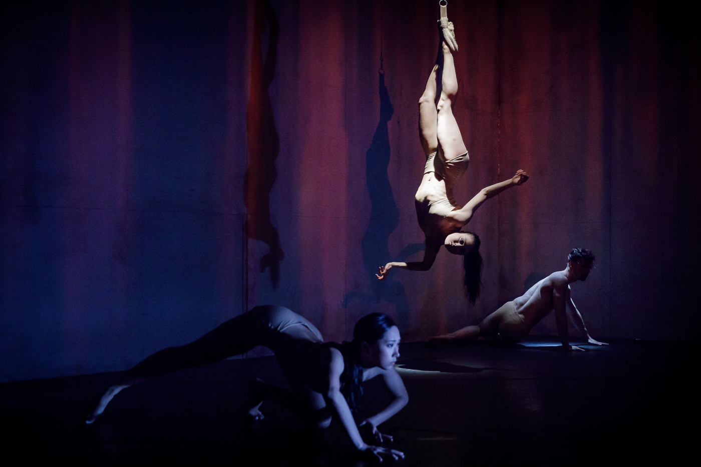 „Bacon“ von Nanine Linnings. Tanz: Ensemble.