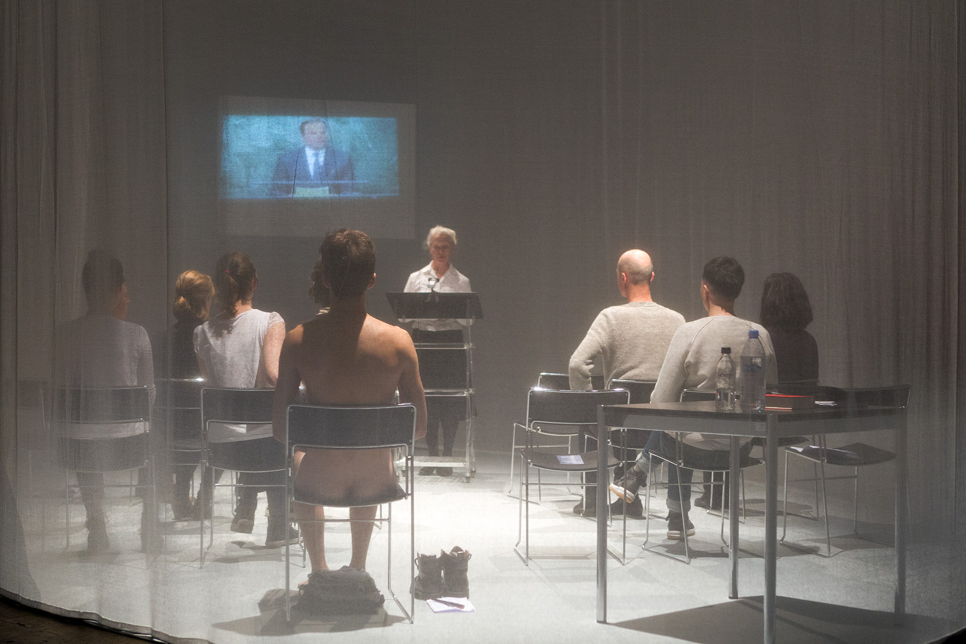 „Das kommende Verschwinden“ von Sebastian Blasius