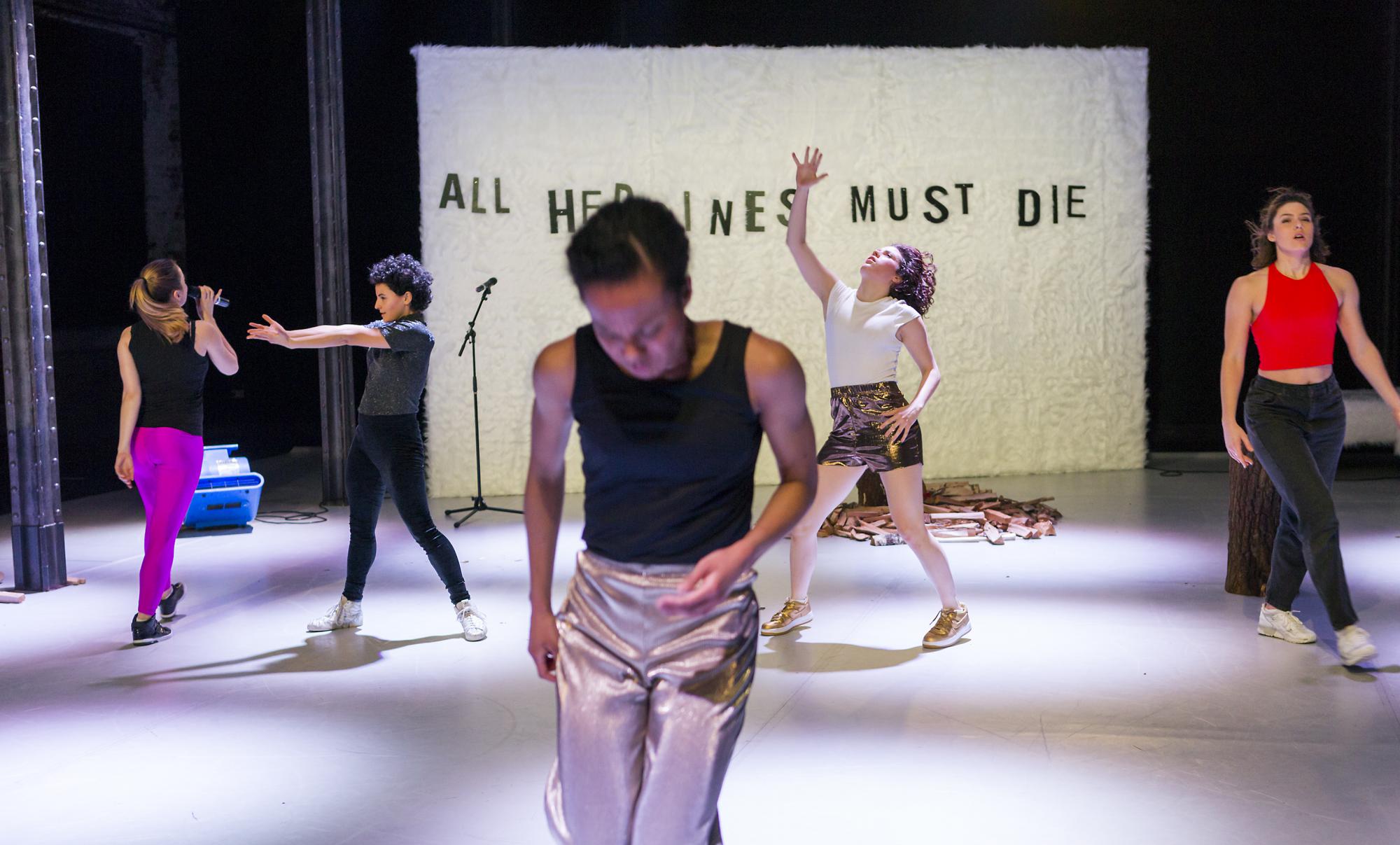 „Sheroes“ von Christoph Winkler