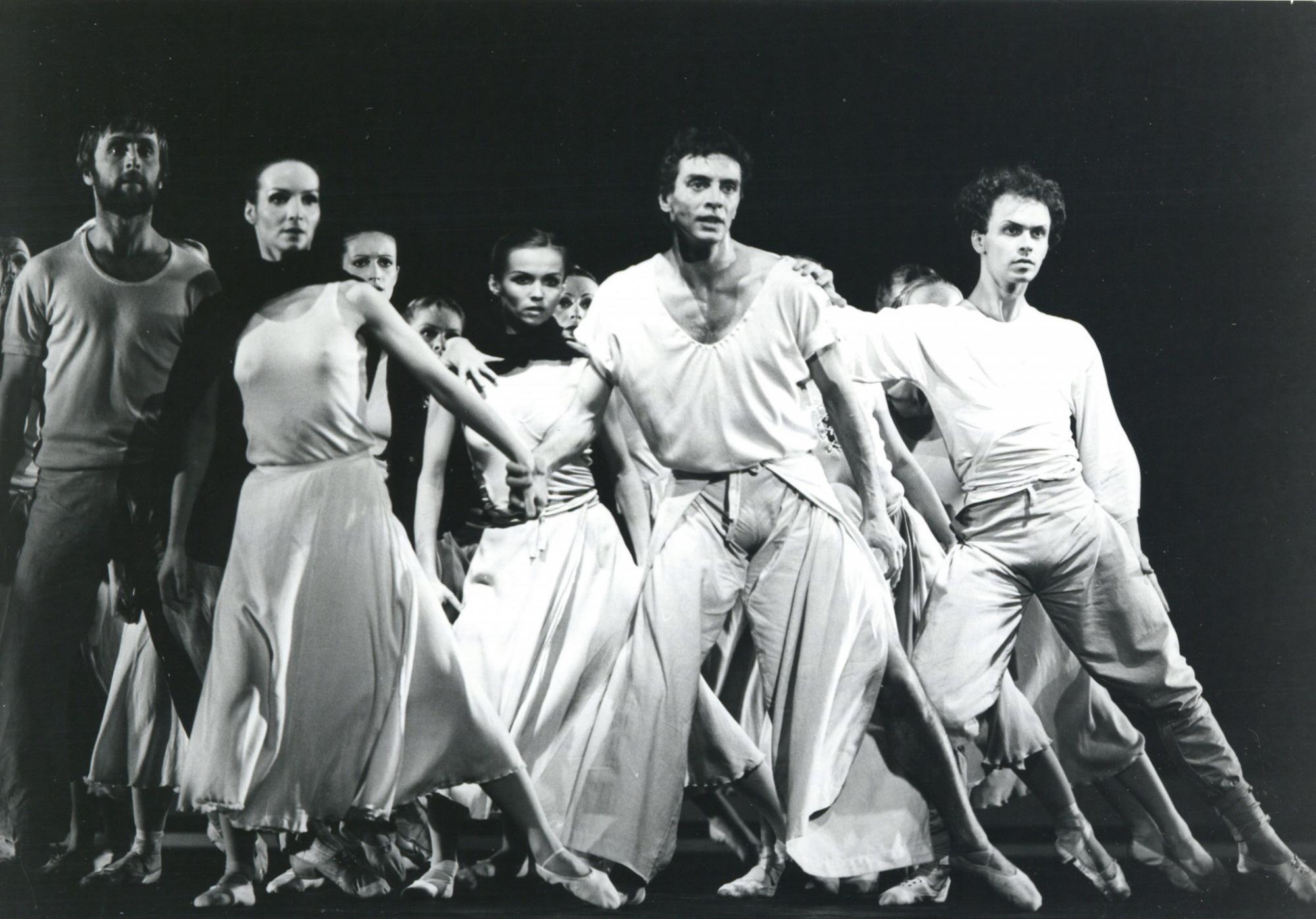 Hartmann, Thomas; Ensemble; UA Brennender Friede 15.02.1985 an der Semperoper Dresden