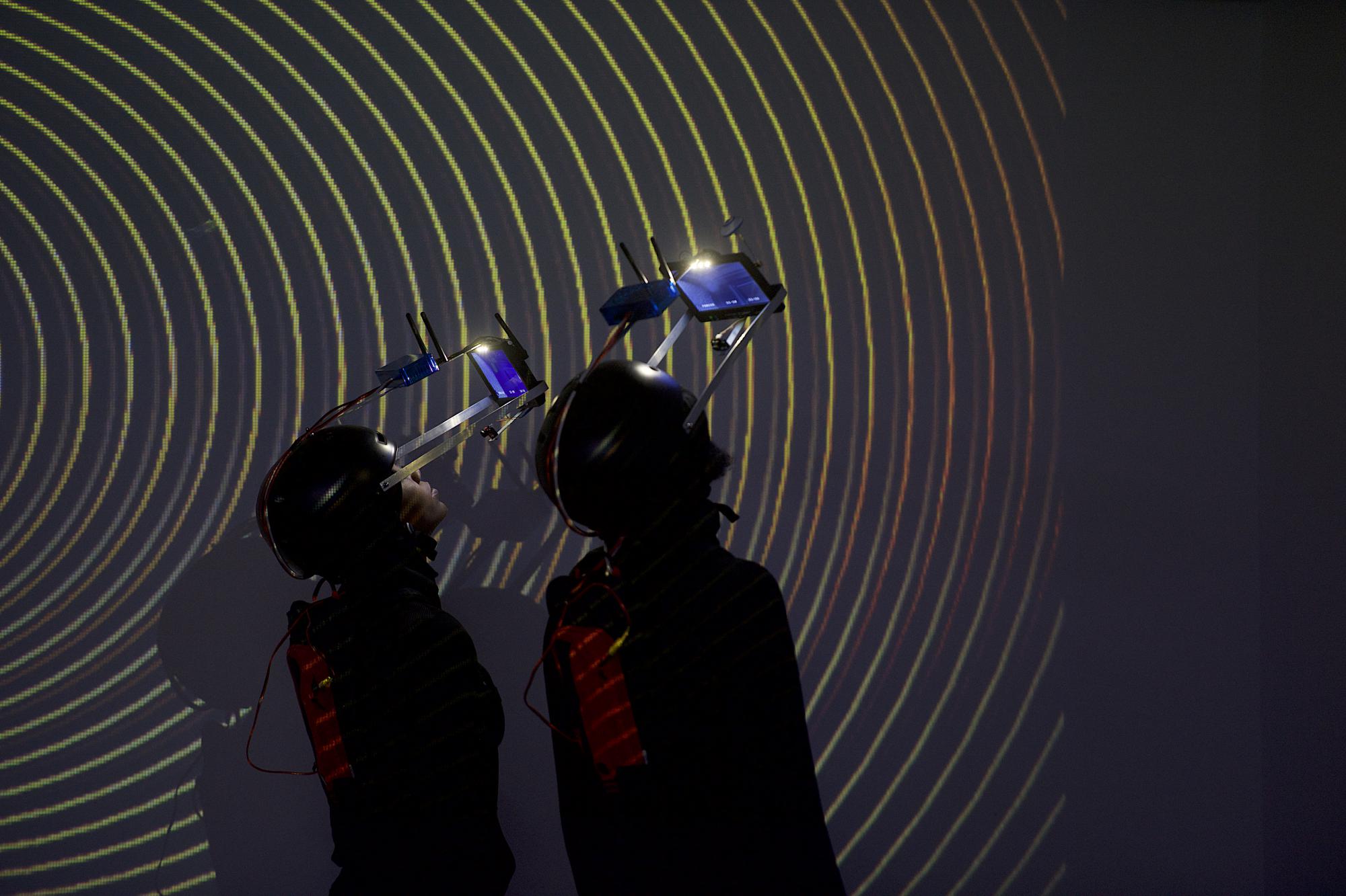 „Cyclops“ von Zé de Paiva. Tanz: Nasheeka Nedsreal &amp; Zé de Paiva