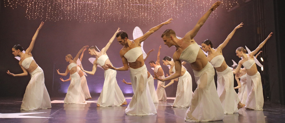 „Weihnachten“ - Das Ballett von Ralf Dörnen. Tanz: Ensemble