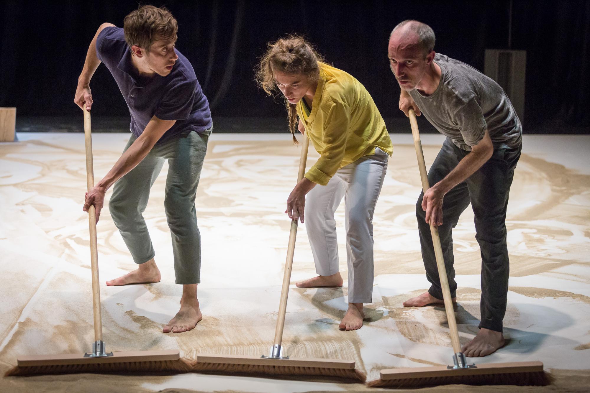 „10:10“ von NYASH