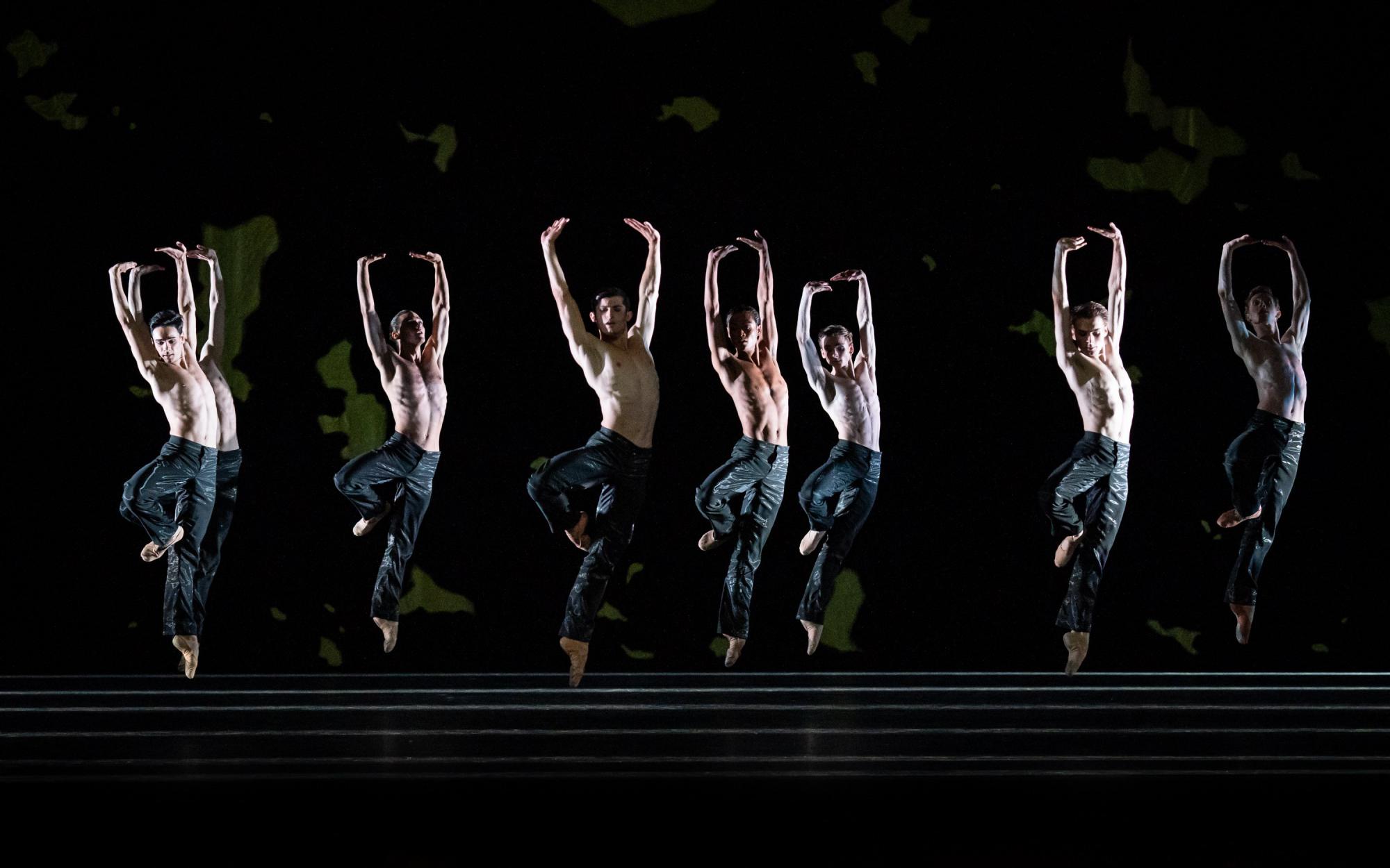 Martin Schläpfer &quot;Sinfonie Nr. 15&quot;: Herrenensemble