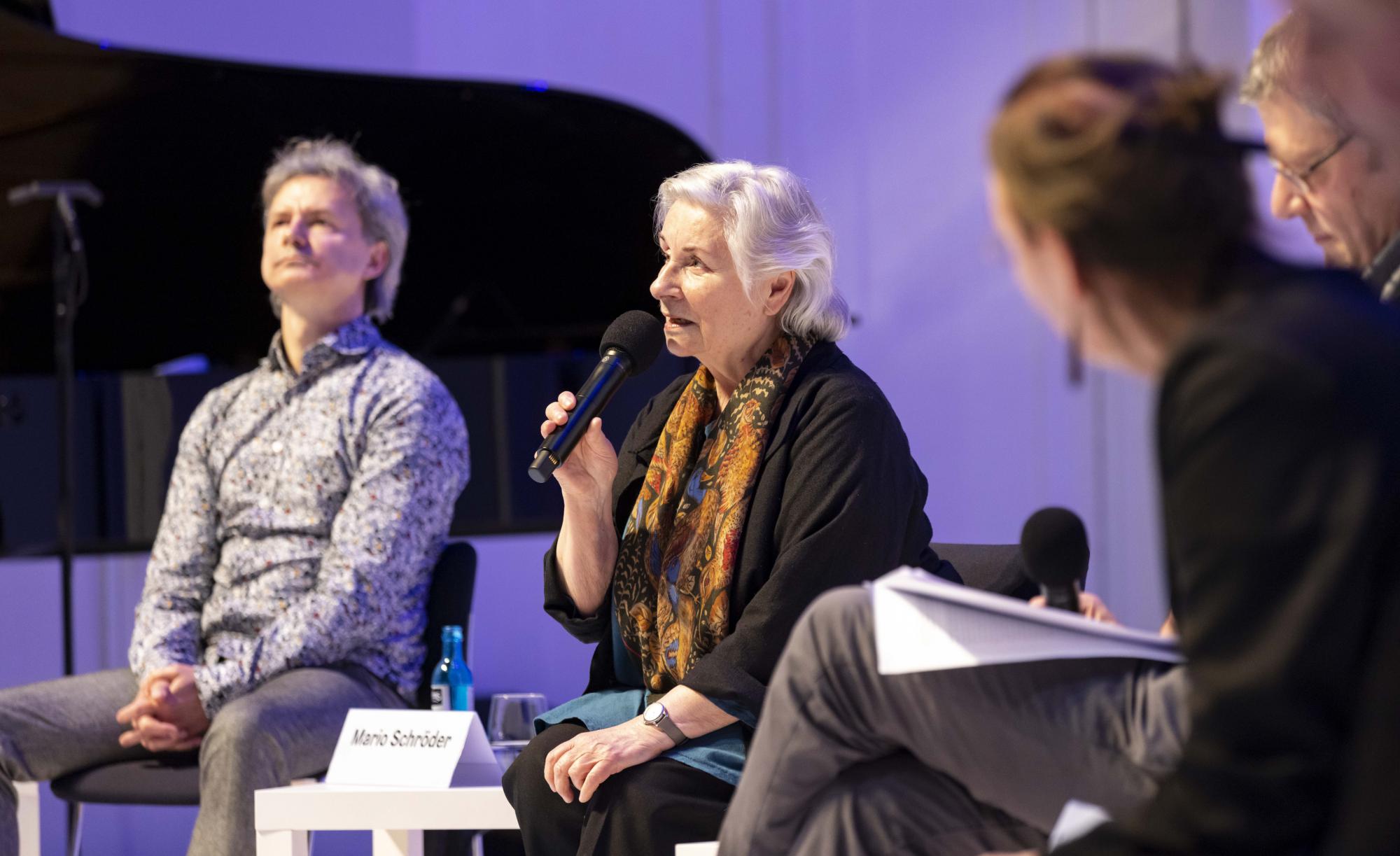 Vor dem Vergessen bewahren - Tanz in der DDR (Mario Schröder, Hanne Wandtke, Arila Siegert, Patrick Primavesi)