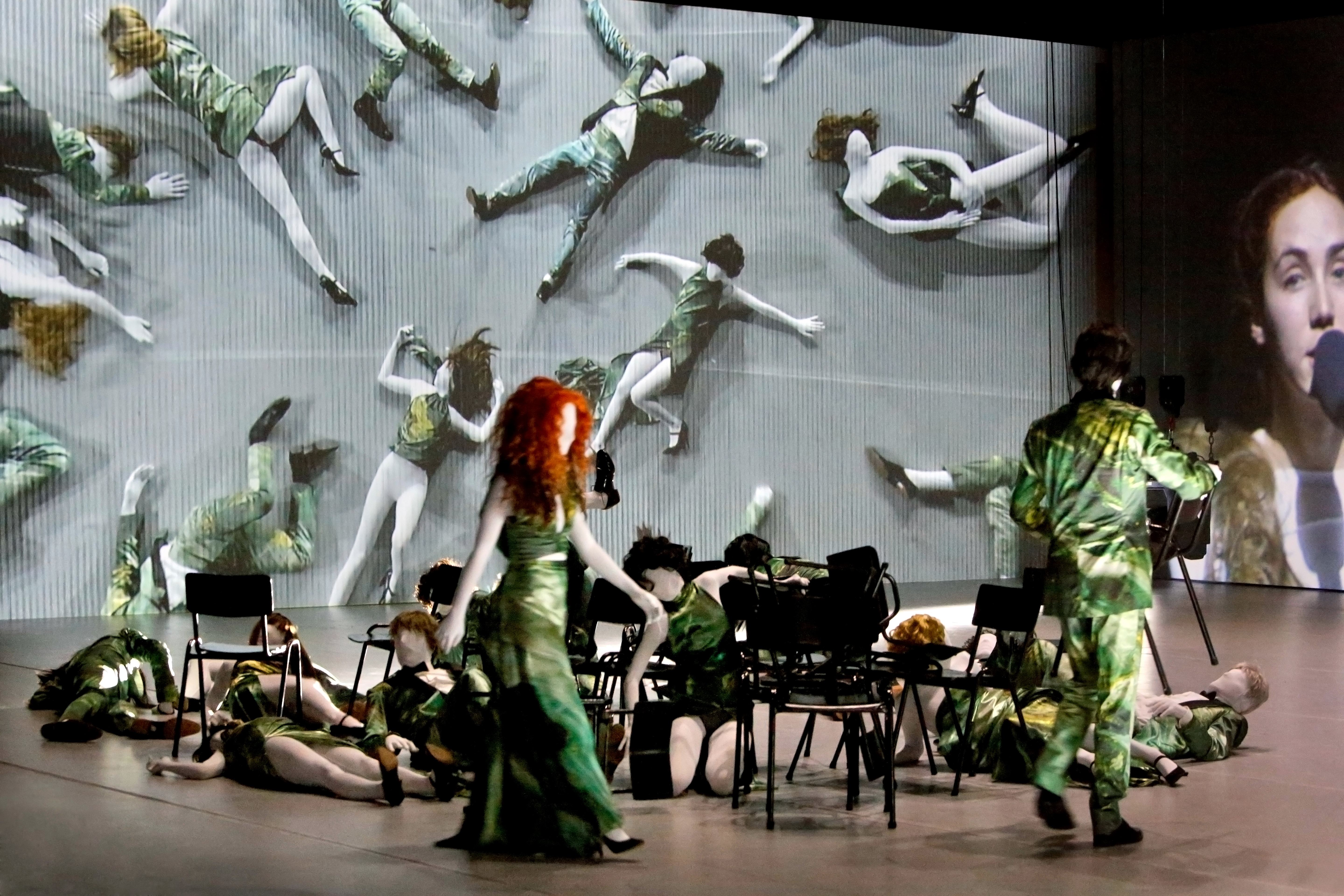 „10 Odd Emotions“ – Tanztheater von Saar Magal