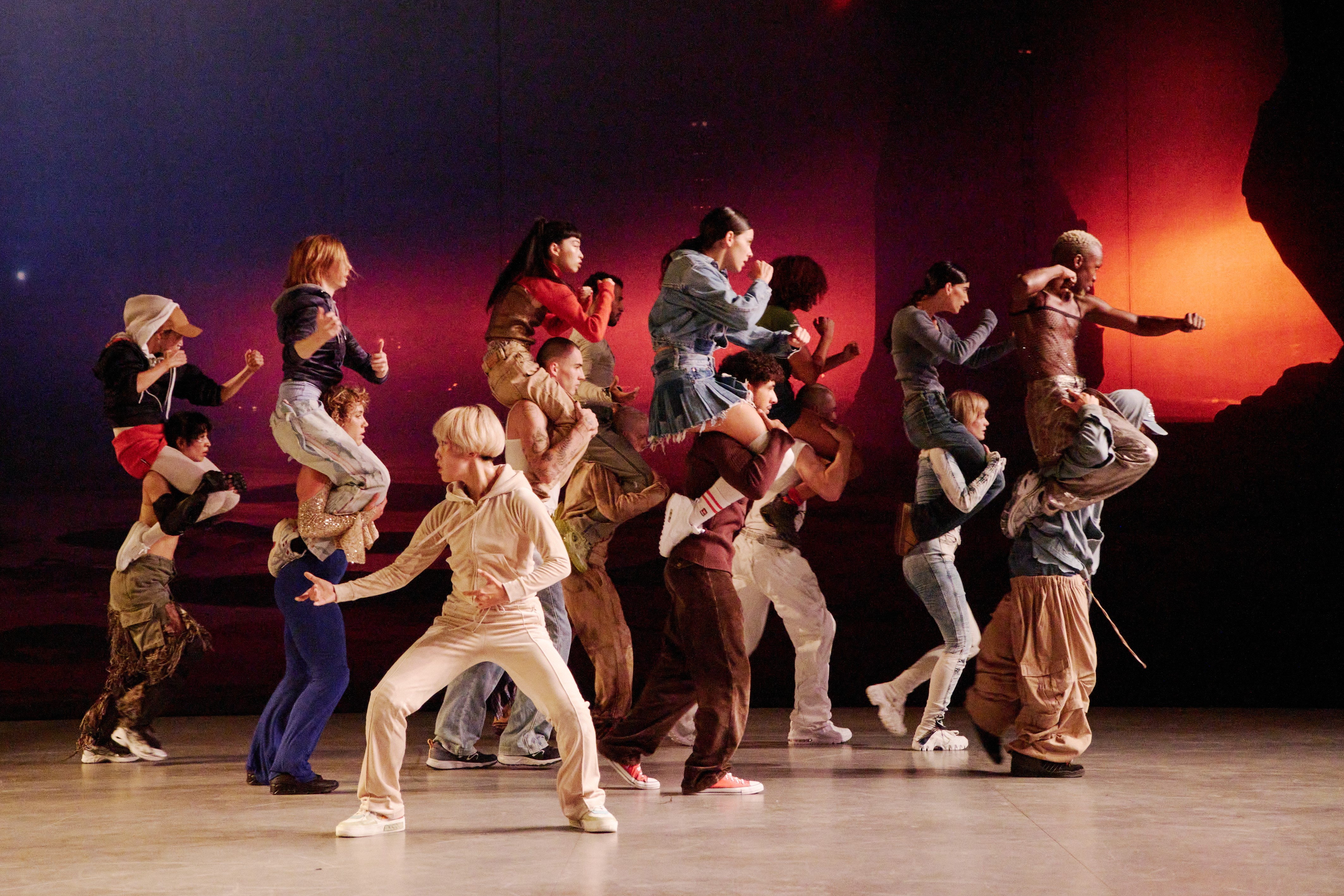 (LA)HORDE und das Ballet National de Marseille: „Age of Content“