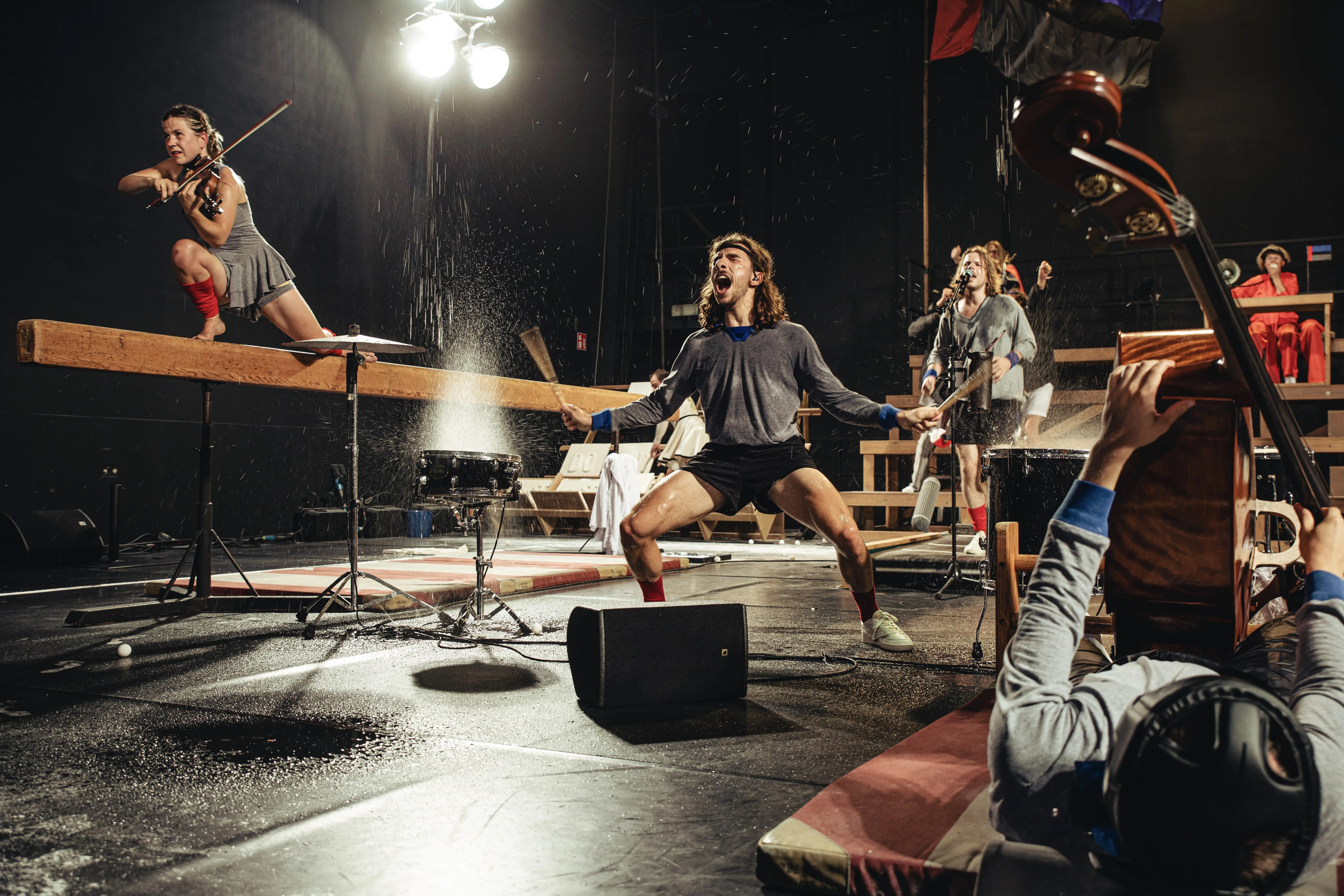 „One Song” von Miet Warlop