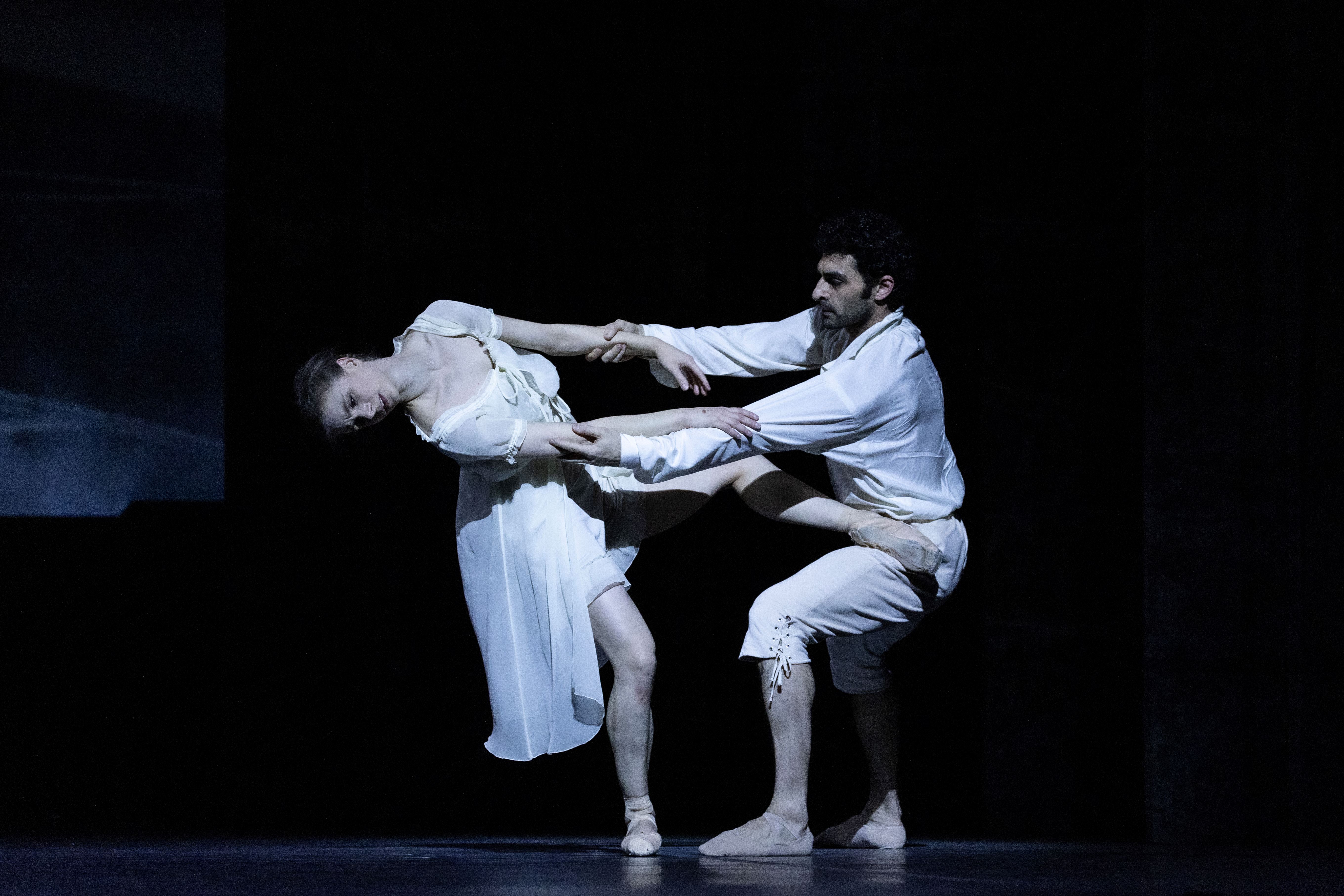 „Jane Eyre“ von Cathy Marston, Tanz: Karen Azatyan, Ida Praetorius