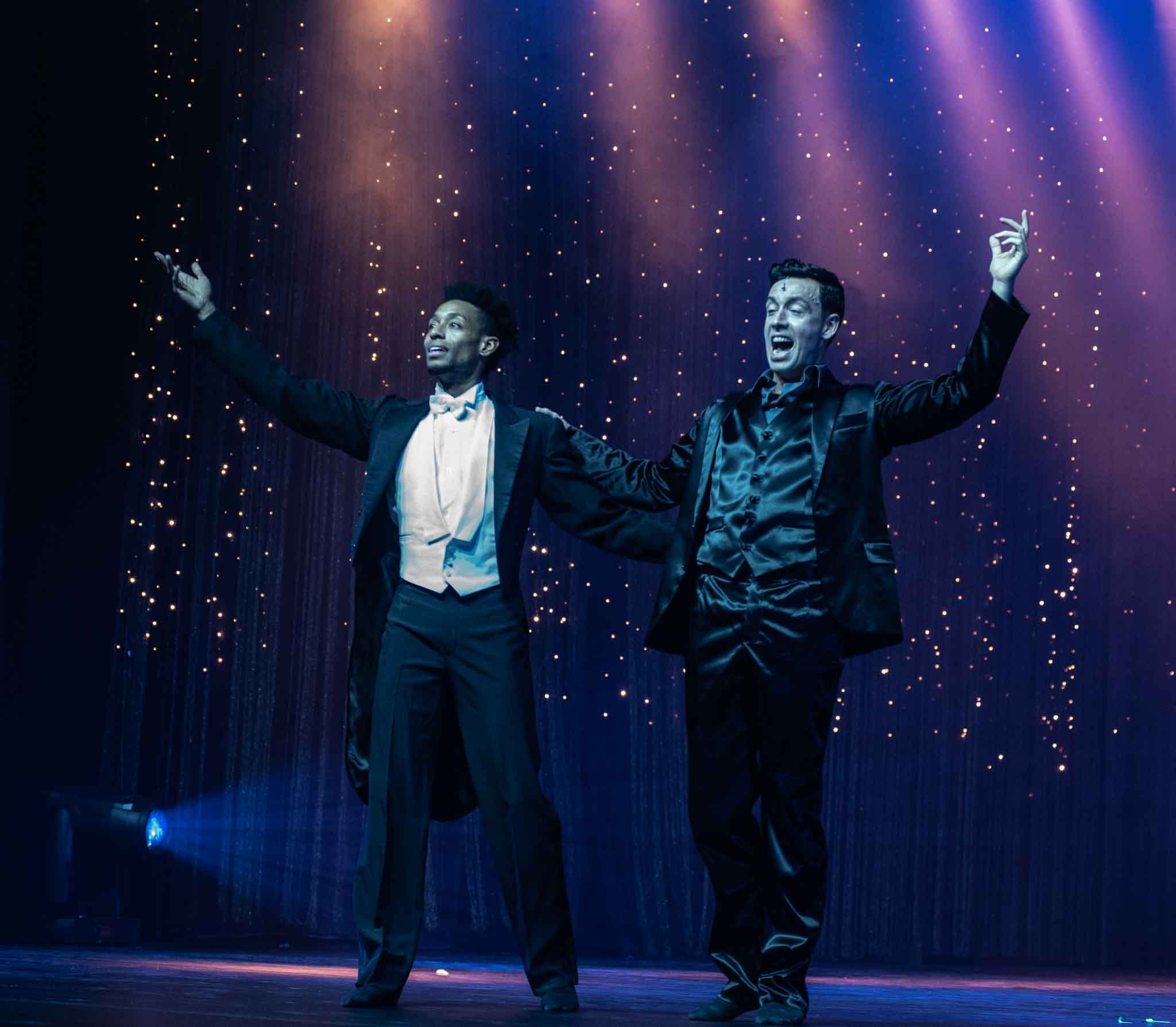 „Der große Gatsby“ am Deutschen Theater München. Tanz: Addison Ector und Mark Biocca