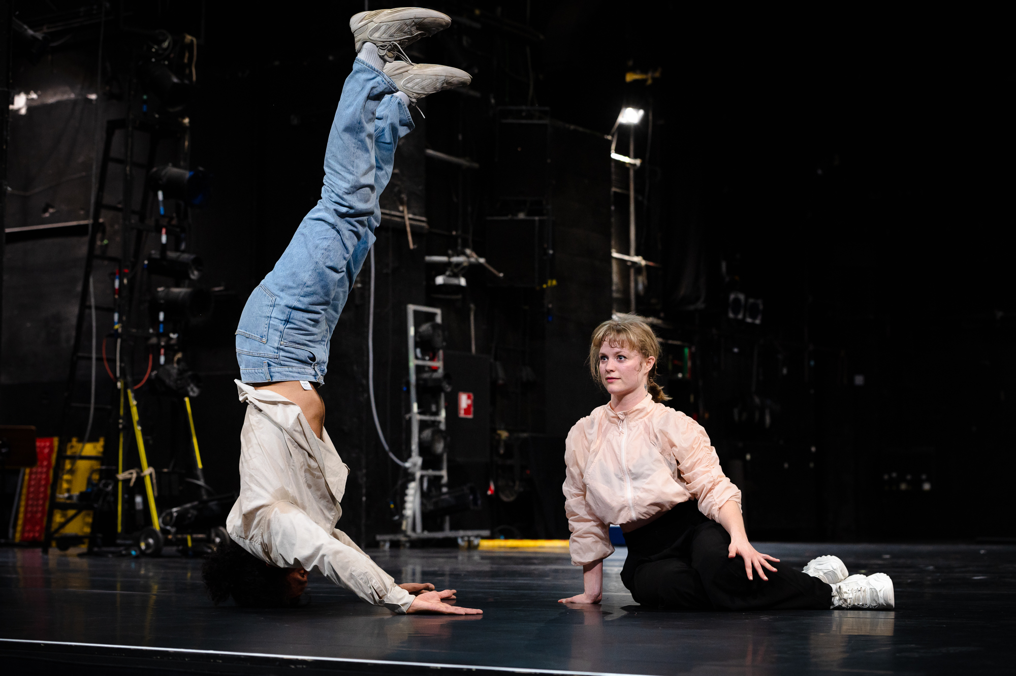 „Megastructure“ von Sarah Baltziner und Isaiah Wilson beim Festival „Tanz! Heilbronn“, Tanz: Ensemble