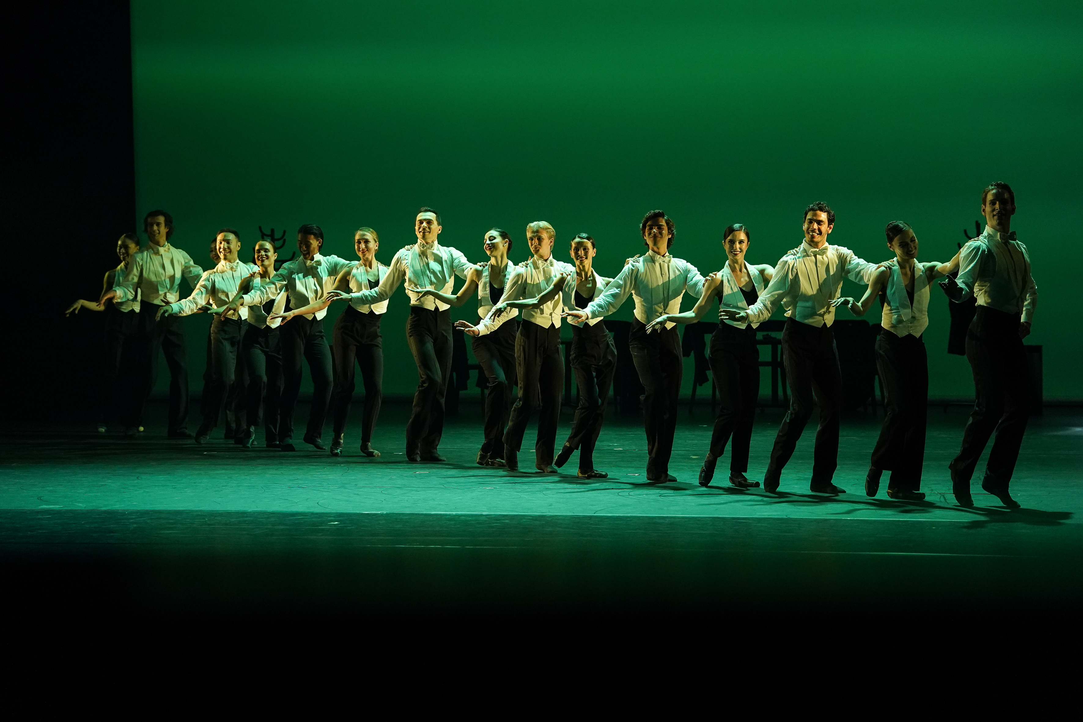 „Ability to Swing“ von Amilcar Moret Gonzalez, Tanz: Ensemble Ballett Kiel