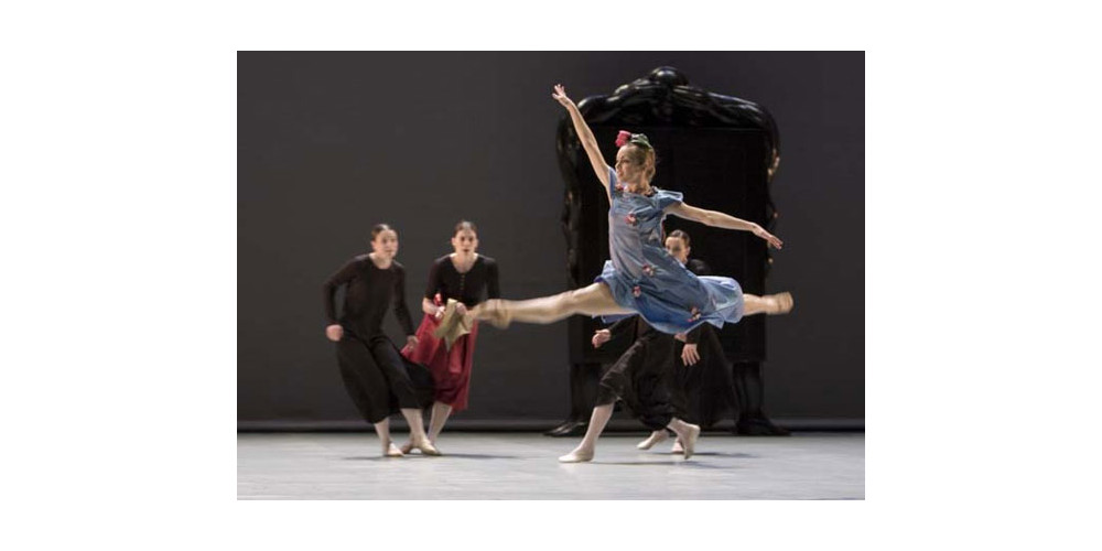 &quot;La Maison de Bernarda&quot;. Tänzerin: Charlotte Ranson