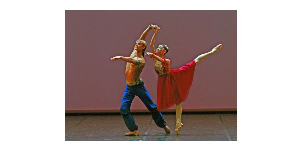 „Le Corsaire“. Tanz: Mizuka Ueno, Dmitry Semionov.
