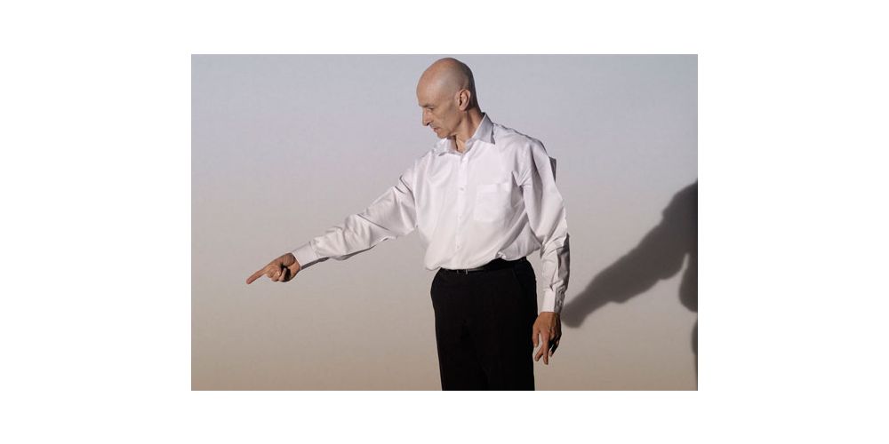 „Schwarz weiß zeigen“ von Gerhard Bohner. Tanz: Cesc Gelabert