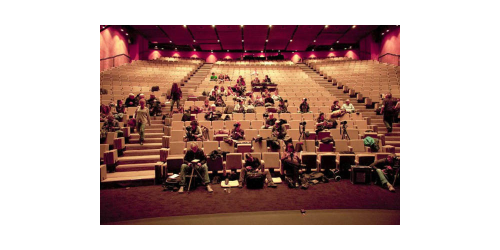 Meine französischen Kollegen im Zuschauerraum des Théâtre de la Ville.