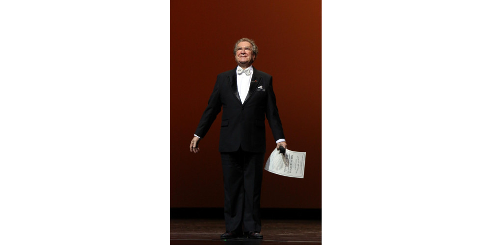 Ulrich Roehm wird zum Abschied geehrt