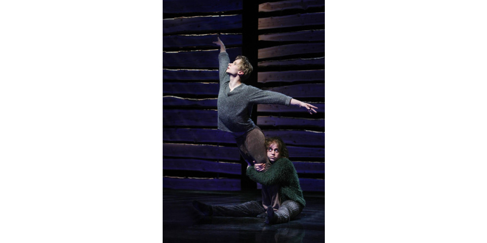 „Schlafes Bruder“ von Ralf Rossa. Tanz: Tuomas Hyvönen, Maxim Perju 