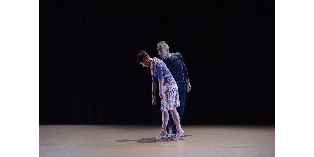 Wiederholung und Differenz - Drei Duette. Ein choreografisches Triptychon von Jutta Hell und Dieter Baumann