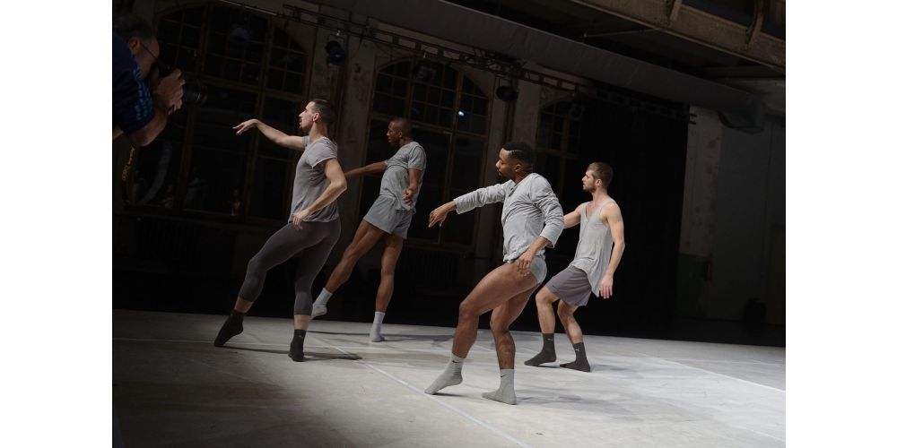 „Dust“ von Roderick George