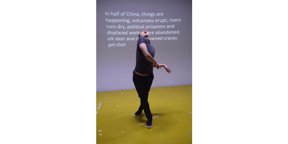 „Crossing Half of China to Sleep with You“ von Christoph Winkler. Tanz: Naishi Wang.