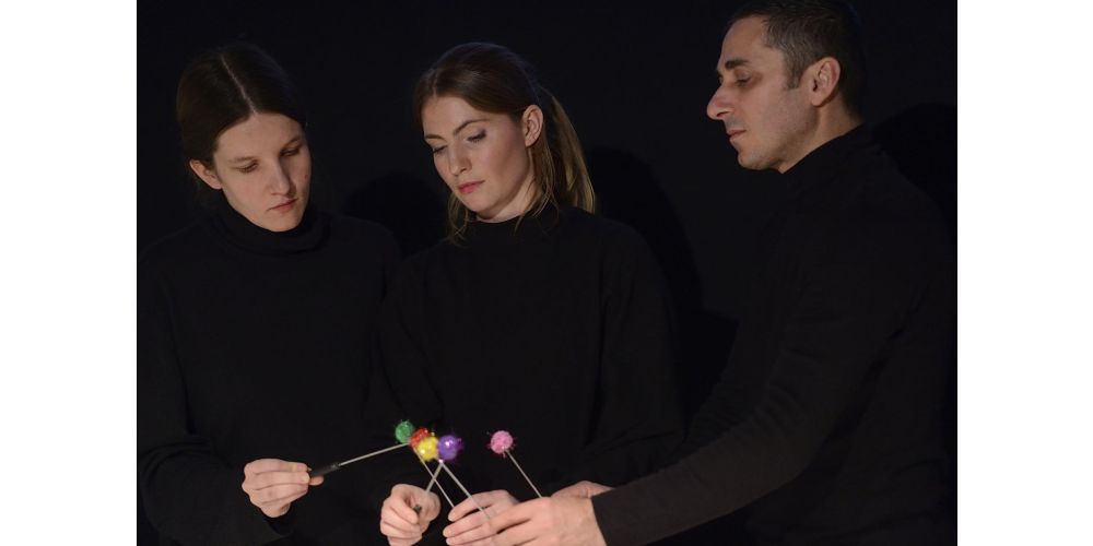 27. Tanztage Berlin: Helen Schröder &amp; Die Neue Kompanie „Der Tanzatlas“