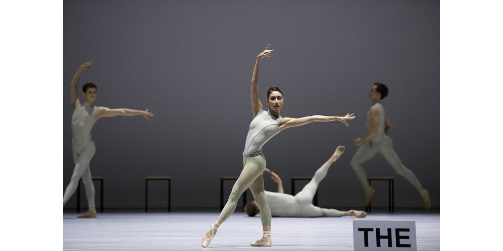 „the second detail“ von William Forsythe. Tanz: Sarah Hees-Hochster