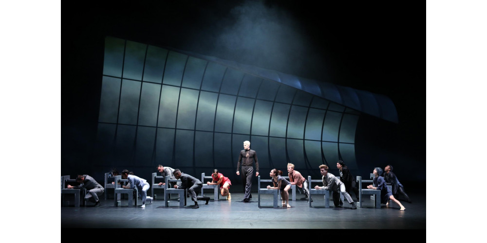 „Tod in Venedig“ (2018)  in einer Choreografie von Richard Wherlock am Theater Basel. Tanz: Ensemble