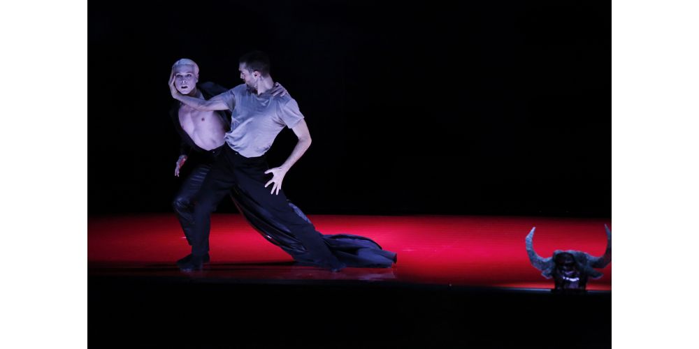 &quot;Carmen&quot; (v. l. n. r. Jett Shoesmith, Alfonso López González)