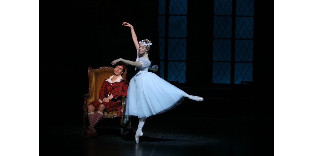 LA SYLPHIDE Ballett von Pierre Lacotte. Silvia Azzoni, Sasha Riabko