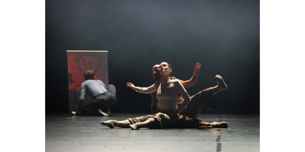 „Traces of You and Us“ von Matthew Jared Perko. Tanz: Ethan Ribeiro, David Valencia und Emily Yetta Wohl