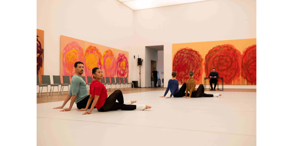 „Dancing Postmodernism“. Werke von Merce Cunningham im Museum Brandhorst. Tanz: Ensemble des Gärtnerplatztheaters